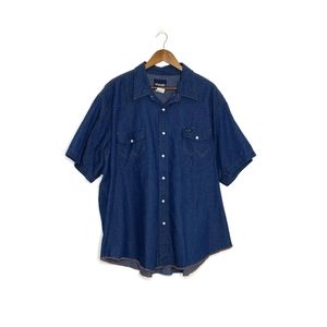 Wrangler Men's Short Sleeve Button Down Chambray Shirt
